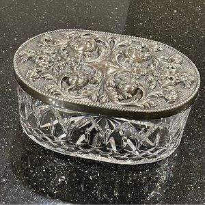 1970s Vintage Atlantis Oval Crystal Box w/ Silver Plated Lid